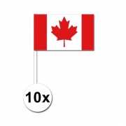10 zwaaivlaggetjes Canadese vlag