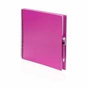 Tekenboek roze met pen