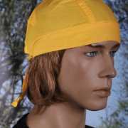Gele hoofddoek uni 1