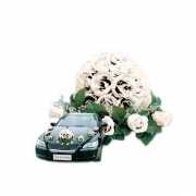 Huwelijk bloemstuk voor auto