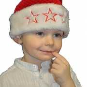 Rode kerstmuts met sterren voor kids