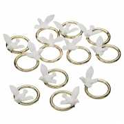Bruiloft versiering ringen met duif